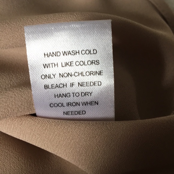 Black and Tan sleeveless top - Picture 8 of 8